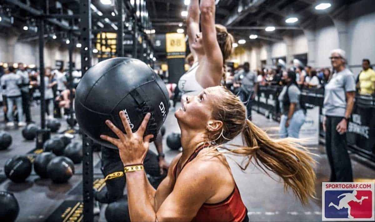 Explained Medicine Ball vs Wall Ball vs Dead Ball (DBall) vs Slam